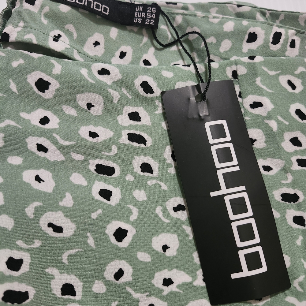 Boohoo Mint and White Abstract High Waist Shorts